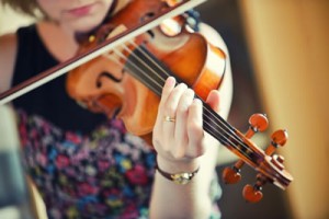 关于小提琴左手手指按弦位置的纠结