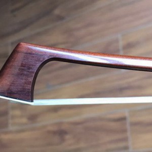 木质小提琴弓与碳素小提琴弓子比较