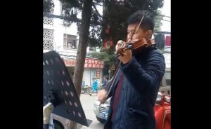 录了个茉莉花，各位老师多多批评指正