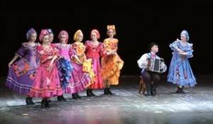 《孤独的手风琴》巴雅尔其其格