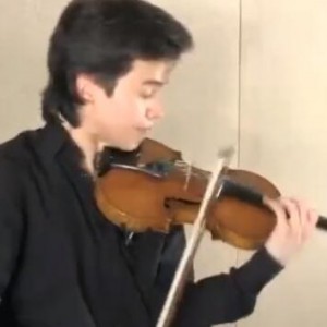 罗曼.金演奏的《上帝保佑国王》